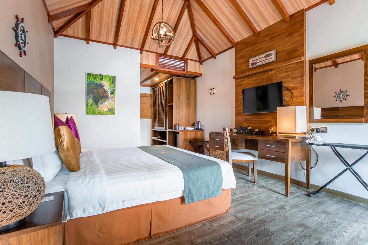 Plumeria Maldives Thinadhoo  Exterior foto